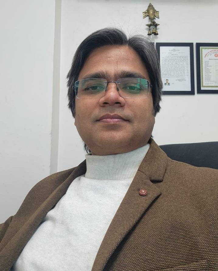 Authentic Ayurvedic Shirodhara therapy at DJI Ayurved Hospital, Lucknow